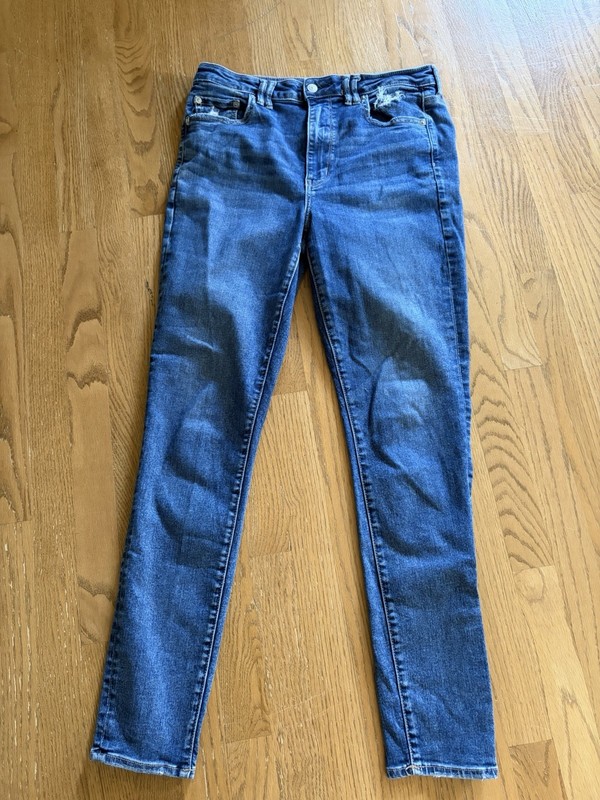 Women's American Eagle Super Hi-Rise Jegging Jeans Size 12 Next Level Stretch
