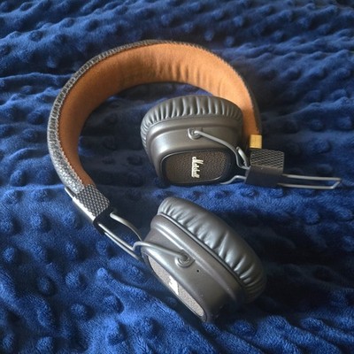 Marshall Major V Brown On-Ear Bluetooth Headphones