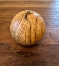 Vintage Olive Wood Ball Sphere Orb 3.5” With Ring/stand Italy Smooth Relaxing