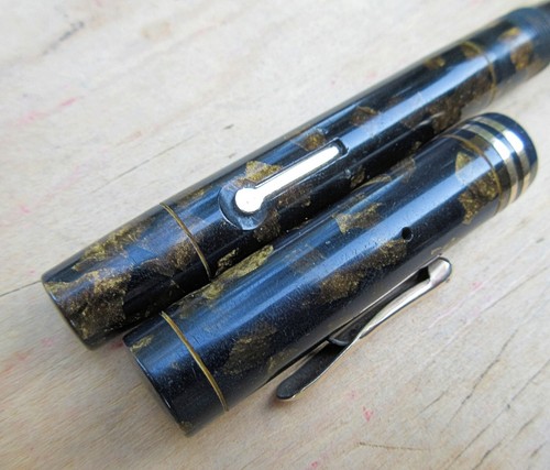 Conklin Endura Fountain Pen - Fine Conklin 14k nib - Picture 11 of 14