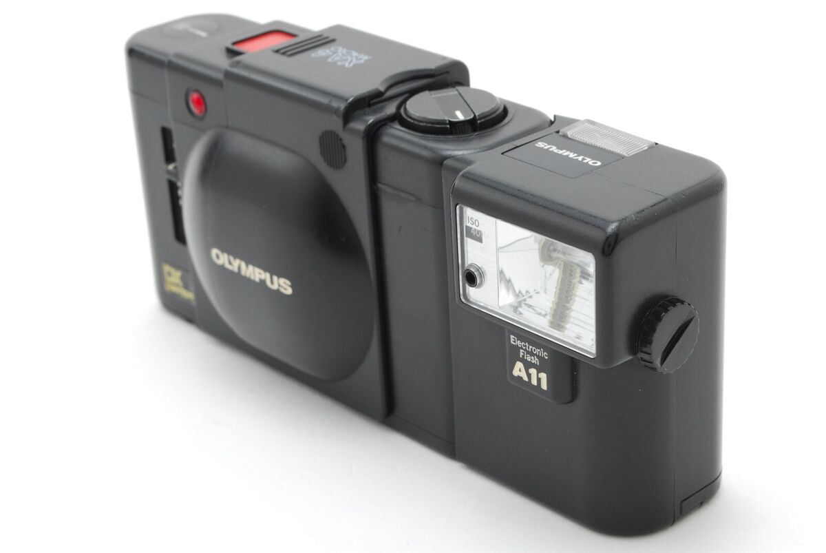 NEAR MINT* Olympus XA4 Macro 35mm Point & Shoot Film Camera NEAR MINT* Olympus XA4 Macro 35mm Point & Shoot Film Camera