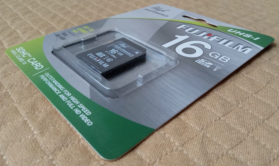 Never Opened FUJIFILM High Performance 16GB SDHC UHS-I, Class 10 Card 600013602 - Image 4 of 4