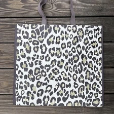 REUSABLE SHOPPING TRAVEL TOTE BAG CHEETAH PRINT ECO FRIENDLY TJMAXX NEW