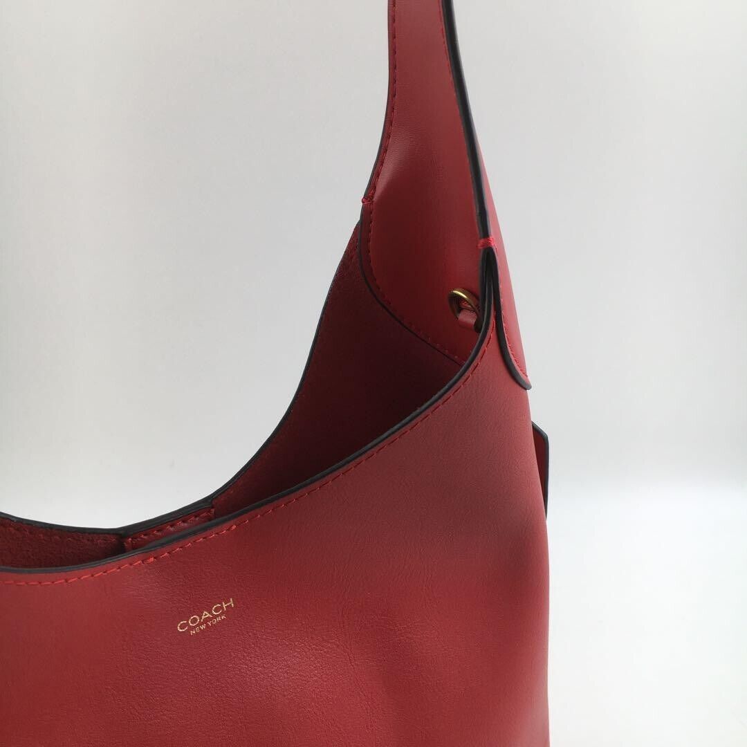 COACH Brooklyn Shoulder Bag 28 Half Moon Bag CU068 Red COACH Brooklyn Shoulder Bag 28 Half Moon Bag CU068 Red