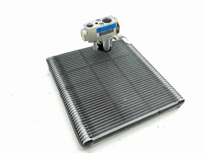 Seat Leon IV 2021 Essence / Électricité Condenseur de climatisation AMD204826 - Photo 1/4