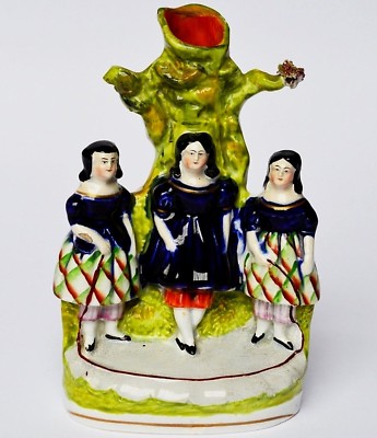 Staffordshire Keramik  Figurengruppe Vase England 19. Jh. Höhe 18 cm handbemalt