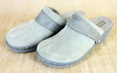 women's gray crocs