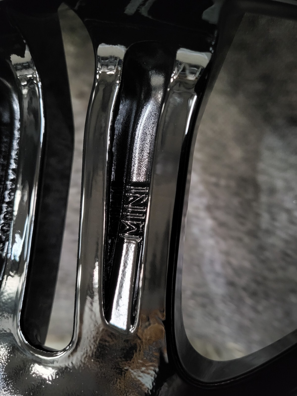 1X REFURBISHED GENUINE 18