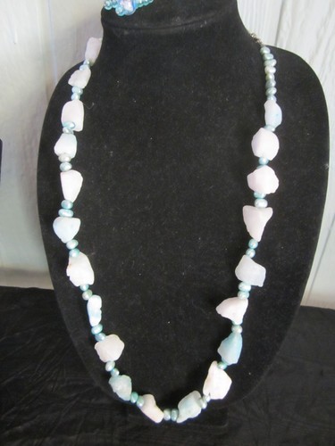 7 Piece Blue stone/plastic jewelry lot - Stock #155 - Picture 5 of 8