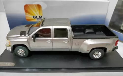 GLM 1/43 Resin car model Chevrolet Silverado 3500HD 4x4 Big Dooley Pick-Up 2011 - Picture 2 of 5