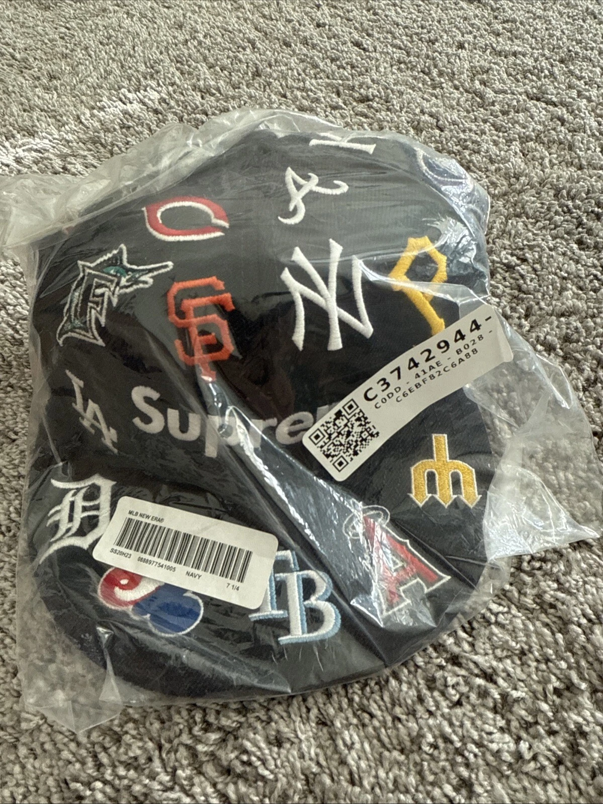 Chapeau Supreme MLB New Era bleu marine taille 7 1/4 SS20 baseball rare DS neuf avec étiquette Bape Fog