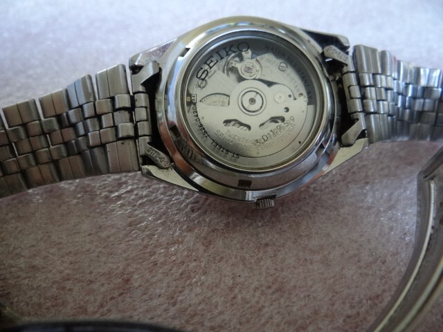 Vintage Seiko 5 7S26-0420 Stainless Steel 21 Jewels