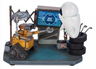 Pixar Wall-E & Eve Figure Light Up 15th Anniversary Disney Parks Walle E.V.E.