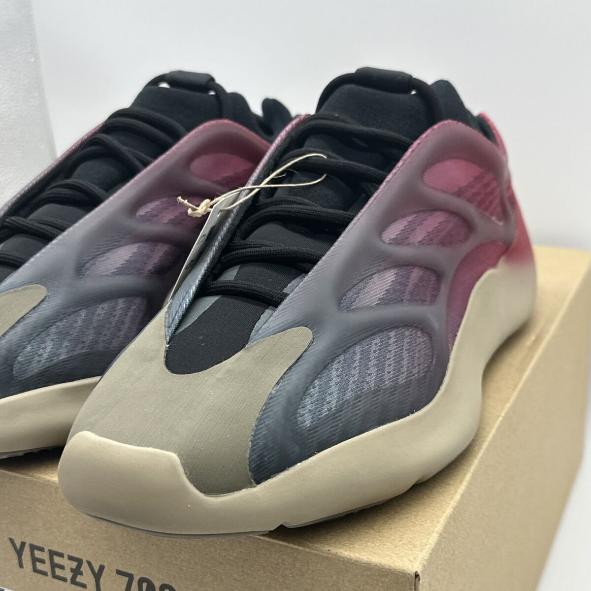 Adidas Yeezy 700 V3 Adidas Yeezy 700 V3
