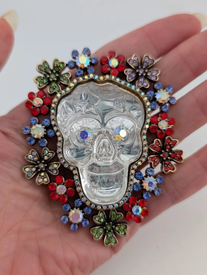 BROCHE CRISTAIS AÇÚCAR CAVEIRA resina transparente cabine coroa floral AB olhos de strass F1 - Imagem 3 de 4