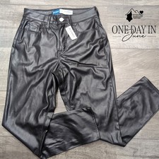 Old Navy High Rise OG Straight Faux Leather Pants Size 2