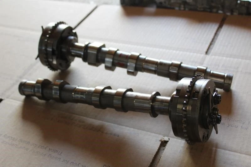 Par de árboles de levas con motor Subaru Forester 2019 2020 2021 J613K1101L J612R0587S Foto 2 de 4