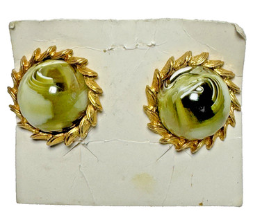 VTG Signed Kramer Green and Gold Tone Marble Swirl Clip-on Earrings 1950s
