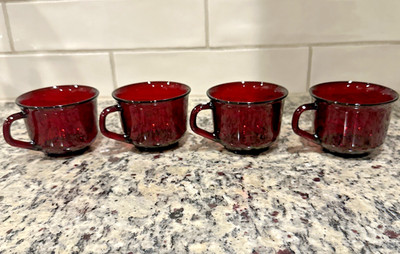 VTG Arcoroc 1970 s of France Ruby Red Glass  Coffee/Tea set Of 4 Cups Christmas.
