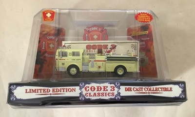 CODE 3 COLLECTIBLES 1:64 WARD LAFRANCE PUMPER 20, BOSTON, MASSACHUSETTS 12393