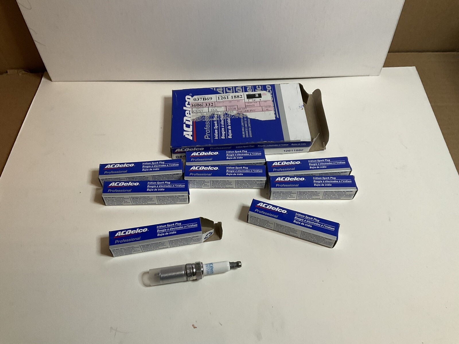 Set of 8 Genuine OEM ACDelco 41-107 GM Iridium Spark Plug 12611882 12681657