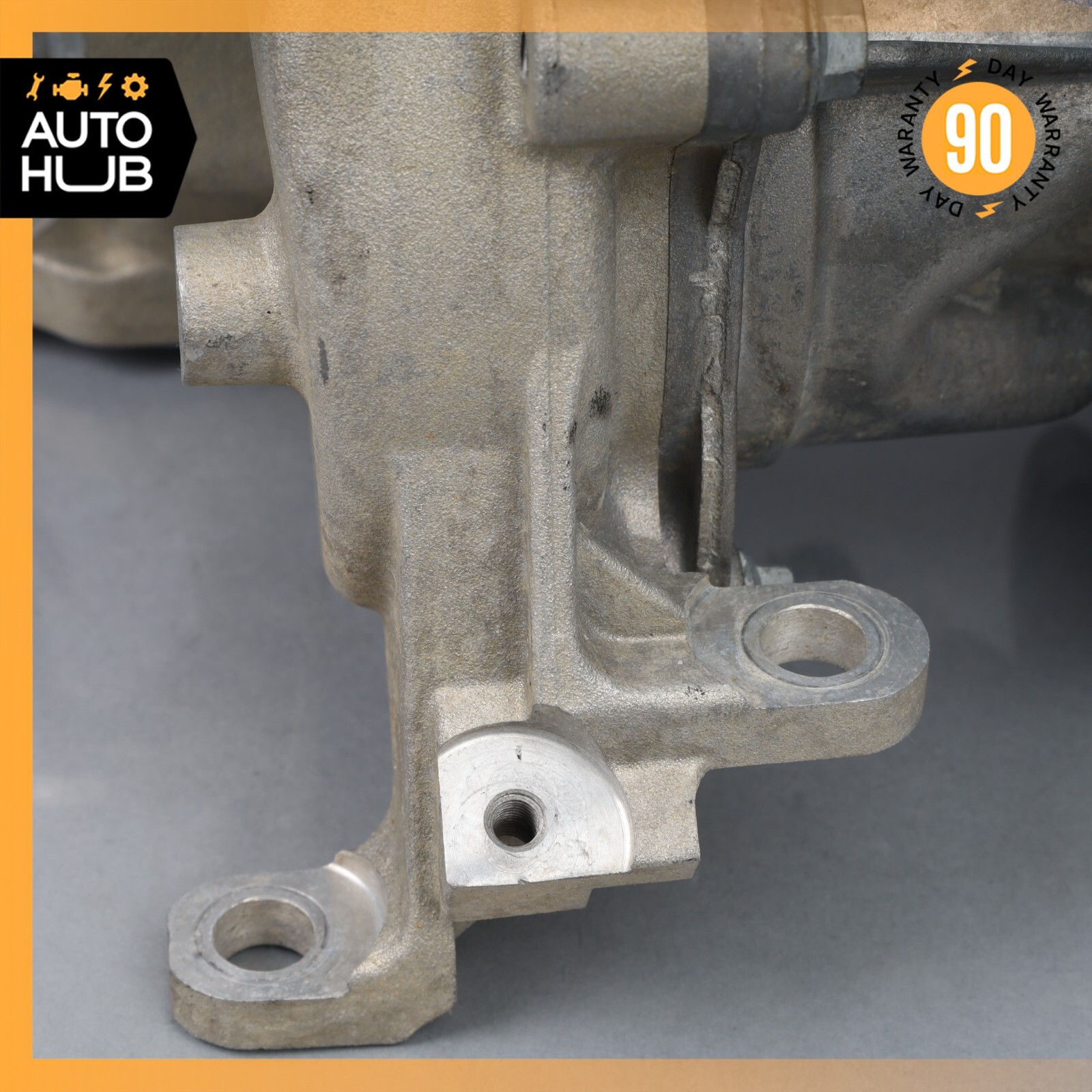 17-24 Aston Martin DBS Superleggera / DB11 5.2L V12 Engine Motor Water Pump OEM
