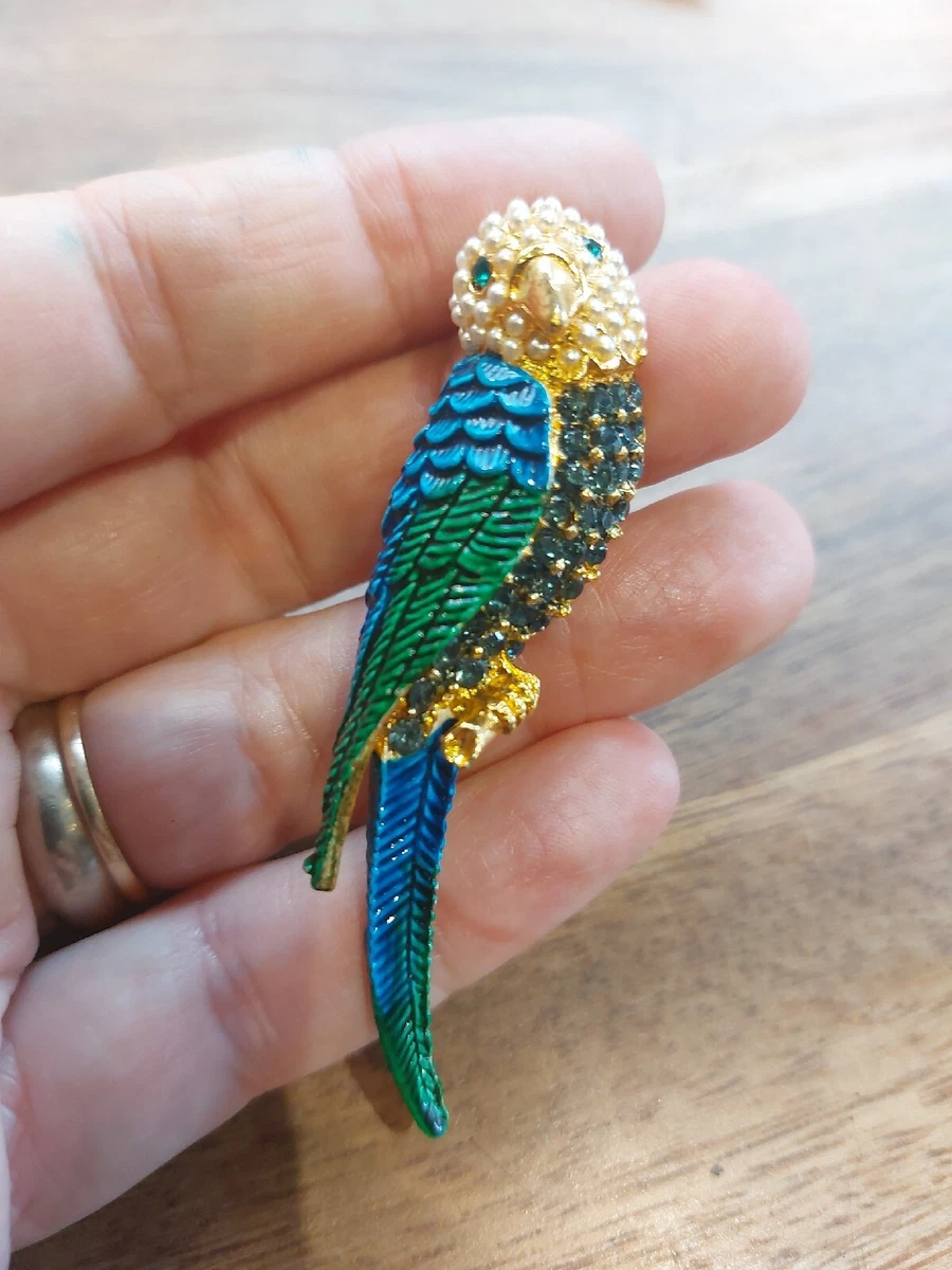 Parrot brooch top
