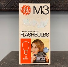 Vintage GE Flashbulbs M3 Clear Box of 12