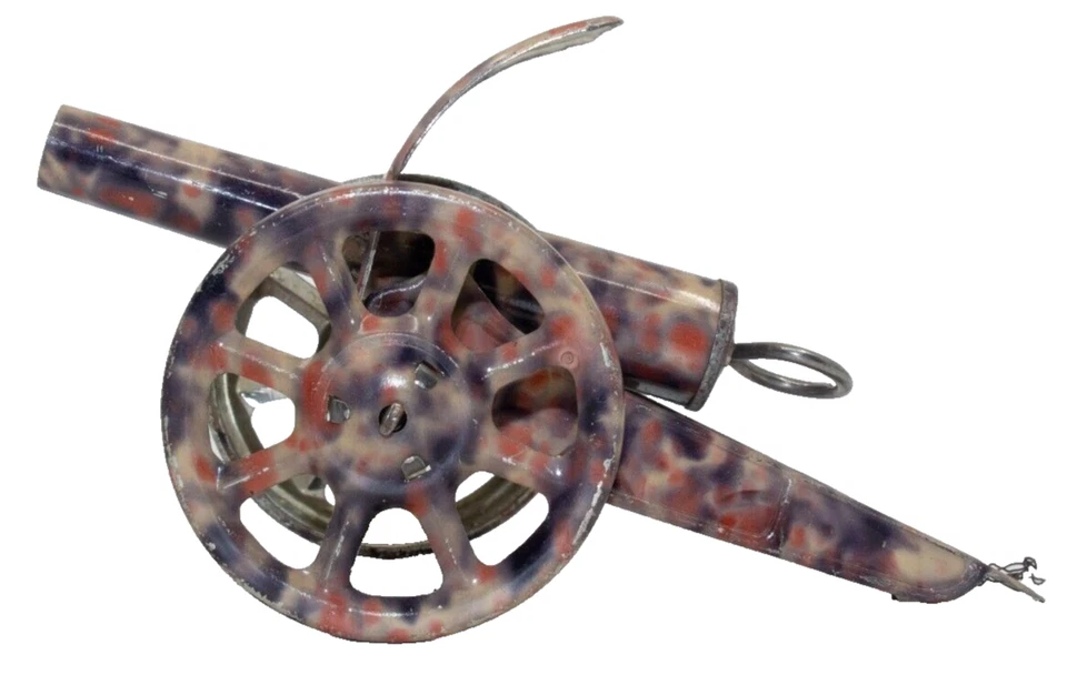 1920's German-made Spring Loaded Camo Cannon - Image 2 of 4
