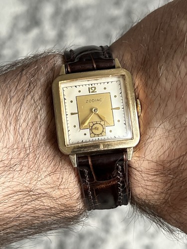 Vintage Zodiac Manual Wind Watch Runs - Picture 6 of 10