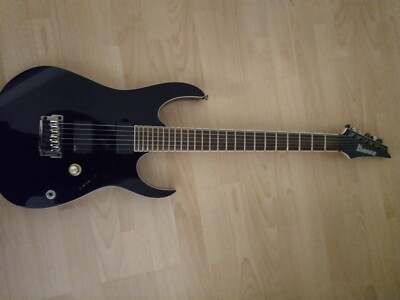 Ibanez RGIR20FE Black Label E-Gitarre + Boss Katana MK2 Verstärker + Zubehör
