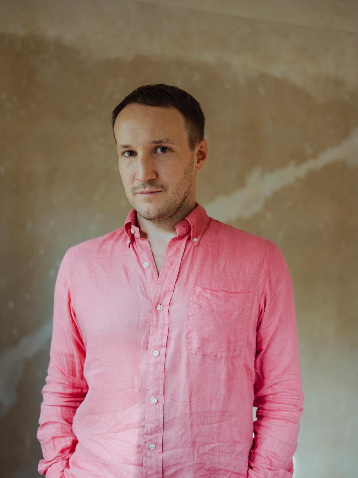 Thumbnail - Die Geschichte Eines Einfachen Mannes Roman Ein Tragikomischer