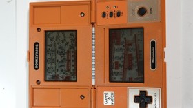 Nintendo game watch Donkey Kong