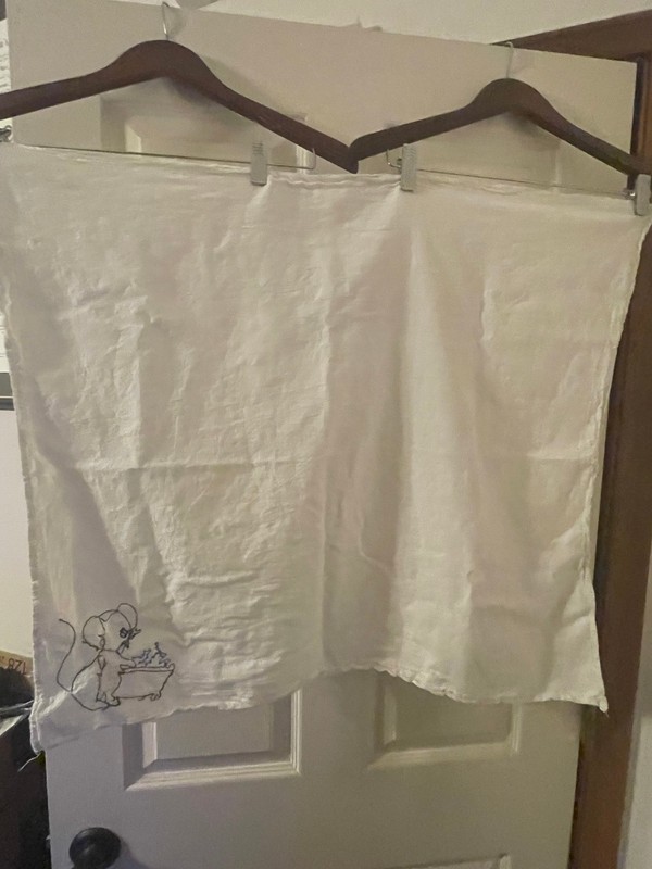 SET OF 4 - EMBROIDERED TEA TOWELS - USED