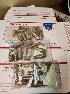 BLUE POINT BY SNAP ON MALE AIR LINE ADAPTOR  AHC24M TRUE FLATE STYLE 1/4-18NPT