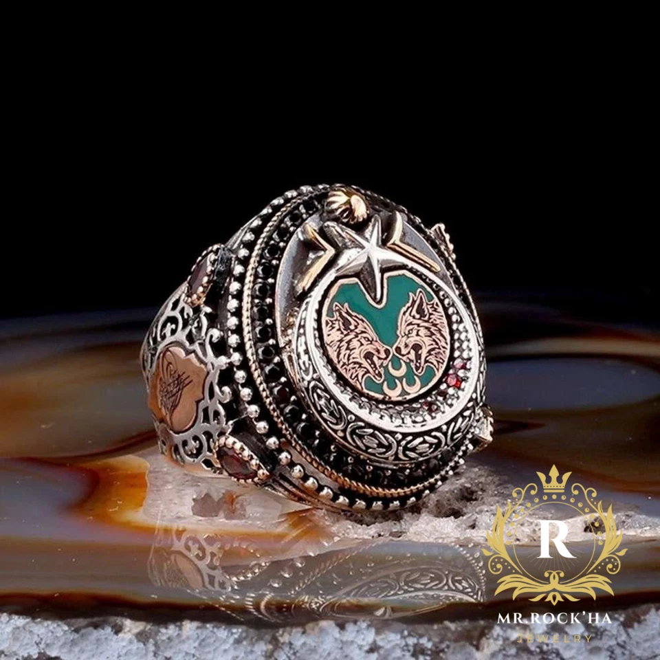 Grabado de estrellas y media luna, relieve lobo gris, circón negro, anillo de plata 925 para hombre Foto 2 de 4