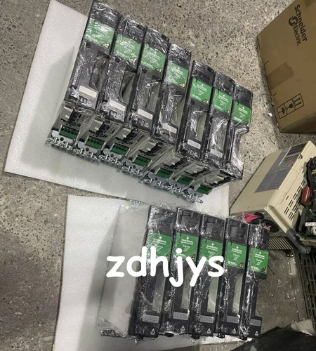 1PCS used DST1402 90days warranty via DHL or FedEx/ - Picture 2 of 2