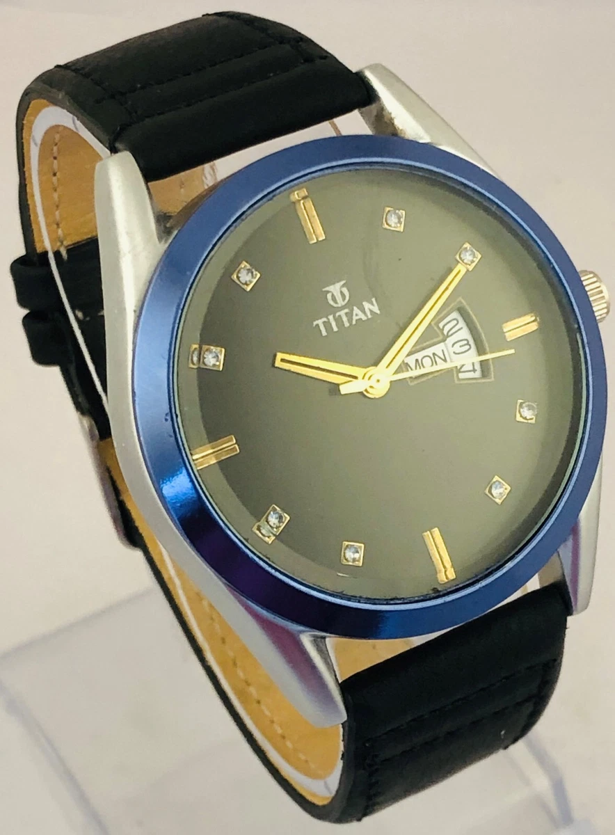 titan watch date and day