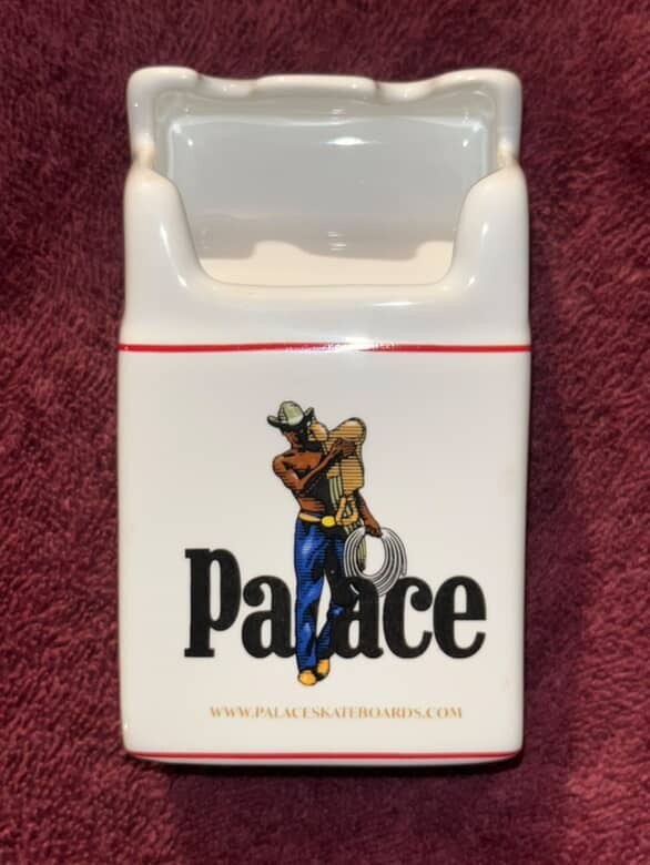 ナポレオンしめじ PALACE SKATEBOARDS ASHTRAY ナポレオンしめじ PALACE SKATEBOARDS ASHTRAY PALACE BLUNT