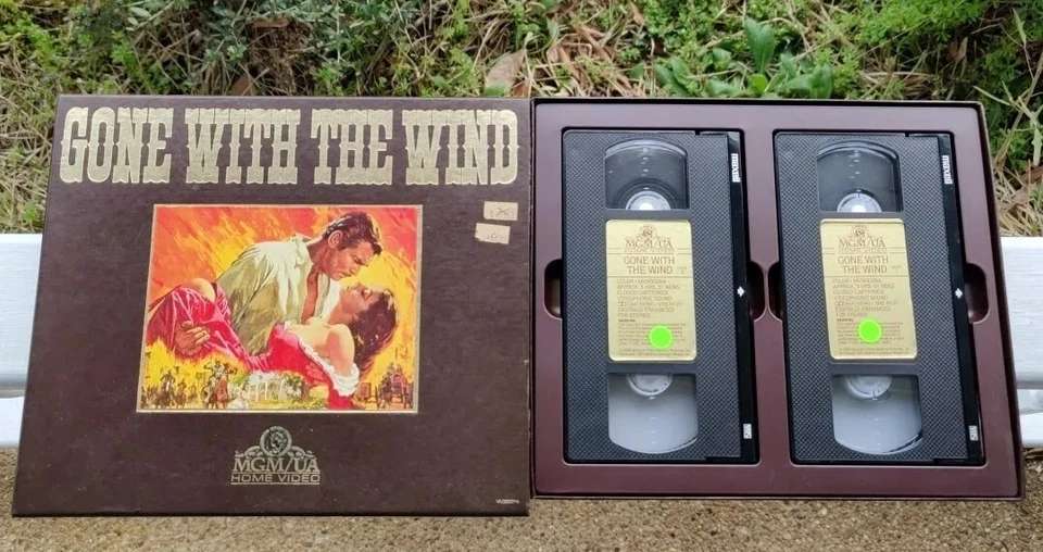 Gone With The Wind MGM Home Video 2 Tape VHS Deluxe Edition Box Set 1985 - Image 2 of 3