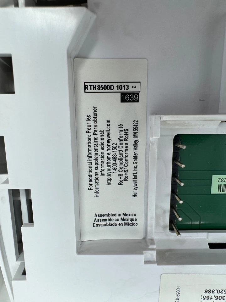 Honeywell RTH8500D1013 7-Day Touchscreen Programmable Thermostat - Image 3 of 4