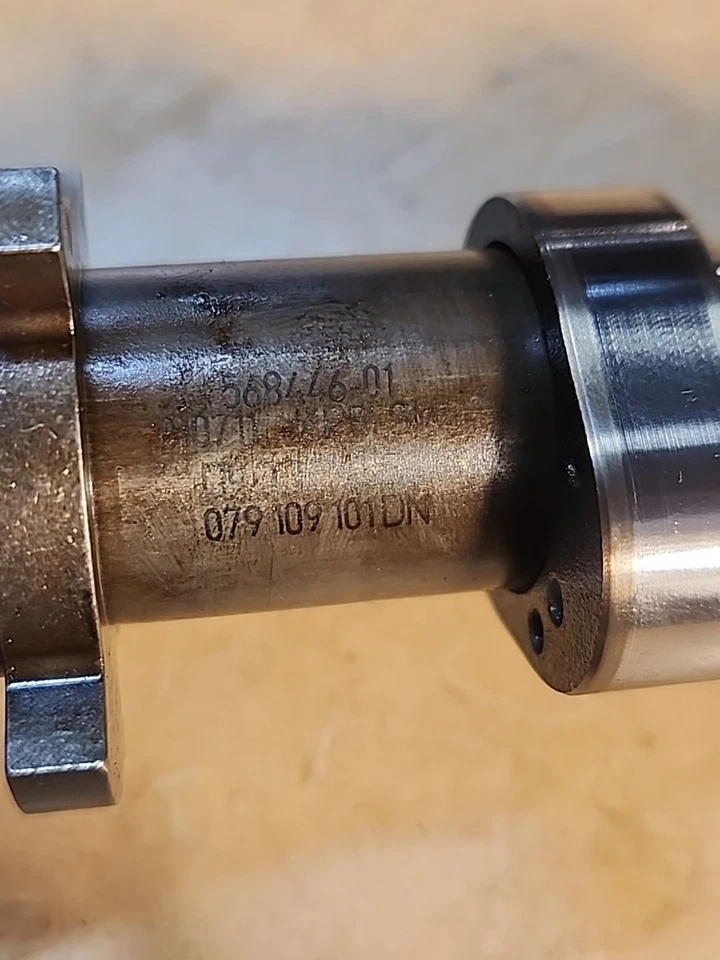 2008-2012 AUDI S5 4,2 л - левый впускной кулачок / распредвал (впуск) 079109101DN - Изображение 3 из 4