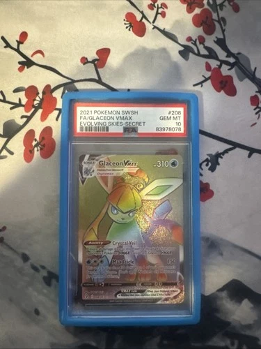 Pokémon TCG Glaceon VMAX Evolving Skies Holo Ultra Rare Card 209/203 PSA 10