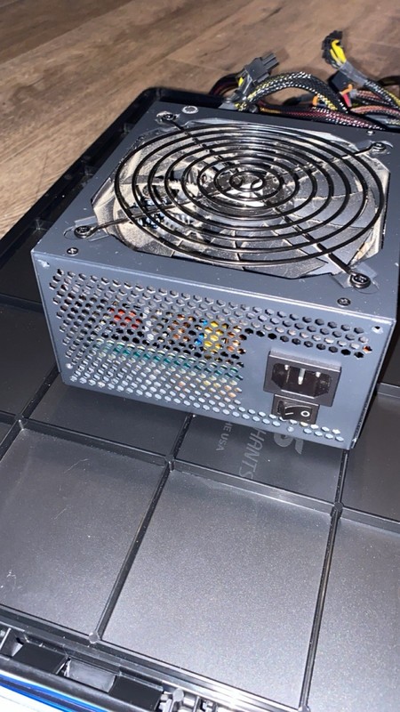 ATX Power Supply Black 1 Fan 6 Pin PCI Express SATA 4 Pin Peripheral