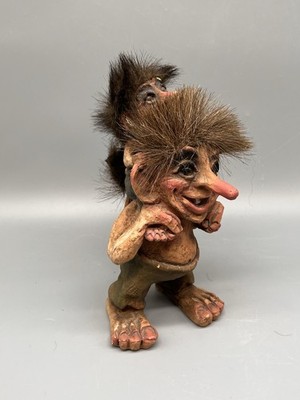 NyForm Troll Norwegen Selte Model 178 Vintage  Father and Son. 1978-1992 Etikett