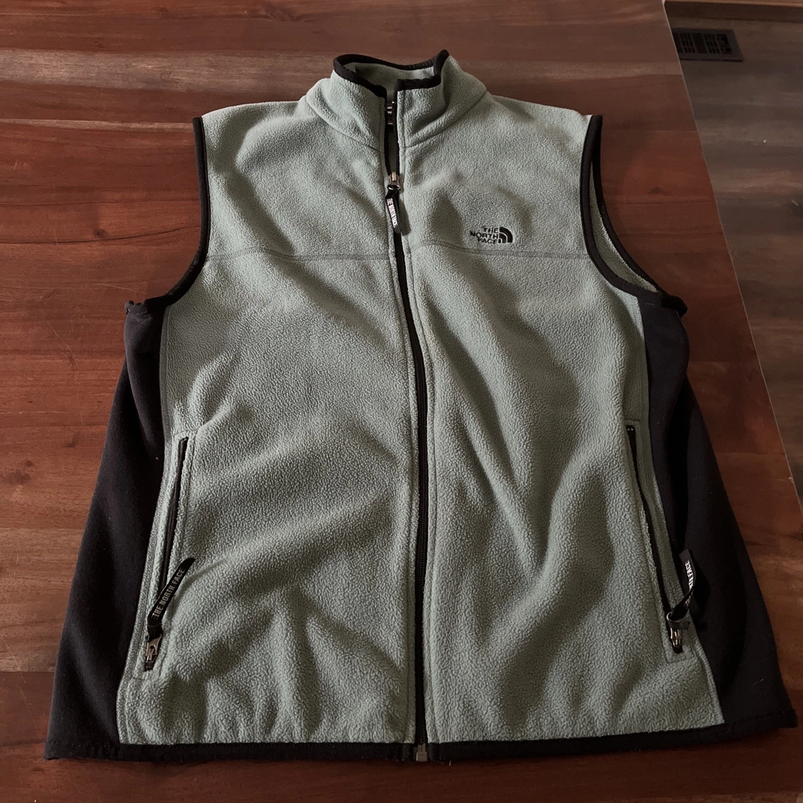 Men’s The North Face Polartec Green Vest Size Large