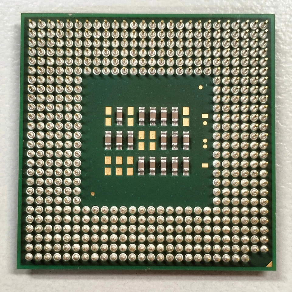 Intel Celeron Processor 128KB Cache 2.4 GHz 400 MHz FSB CPU PGA478 SL6W4 - Image 3 of 4