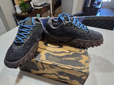 Oakley Factory Team Chop Saw X BRAIN DEAD MENS SIZE 10 HIKING BOOT