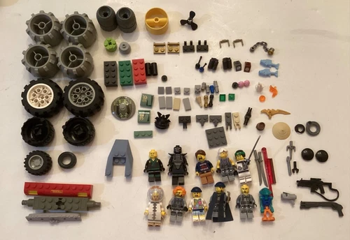 Ninjago Lego MINIFIG Parts Mixed Lot Replacement Pieces -12 Minifigures