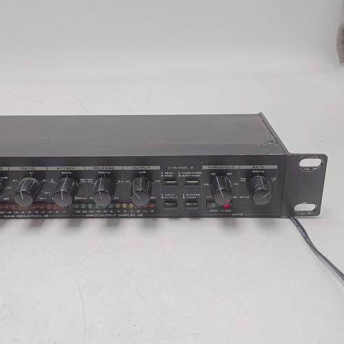 Compresor Alesis 3630 RMS/Pico Doble Canal Compresor Limitador Con Puerta Probado - Imagen 5 de 10
